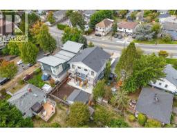 B 2235 Shelbourne St, Victoria, BC V8R4L2 Photo 31