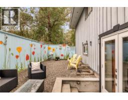2881 Phyllis St, Saanich, BC V8N1Y8 Photo 49