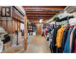 2881 Phyllis St, Saanich, BC V8N1Y8 Photo 61