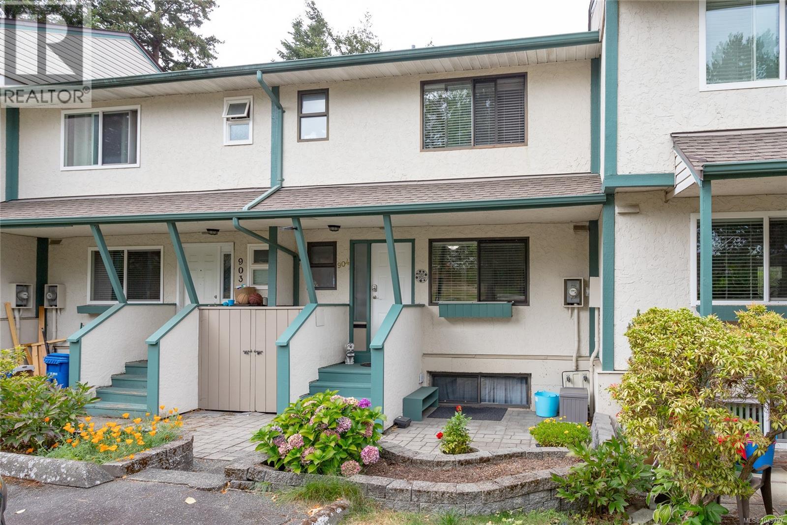 904 640 Broadway St, Saanich