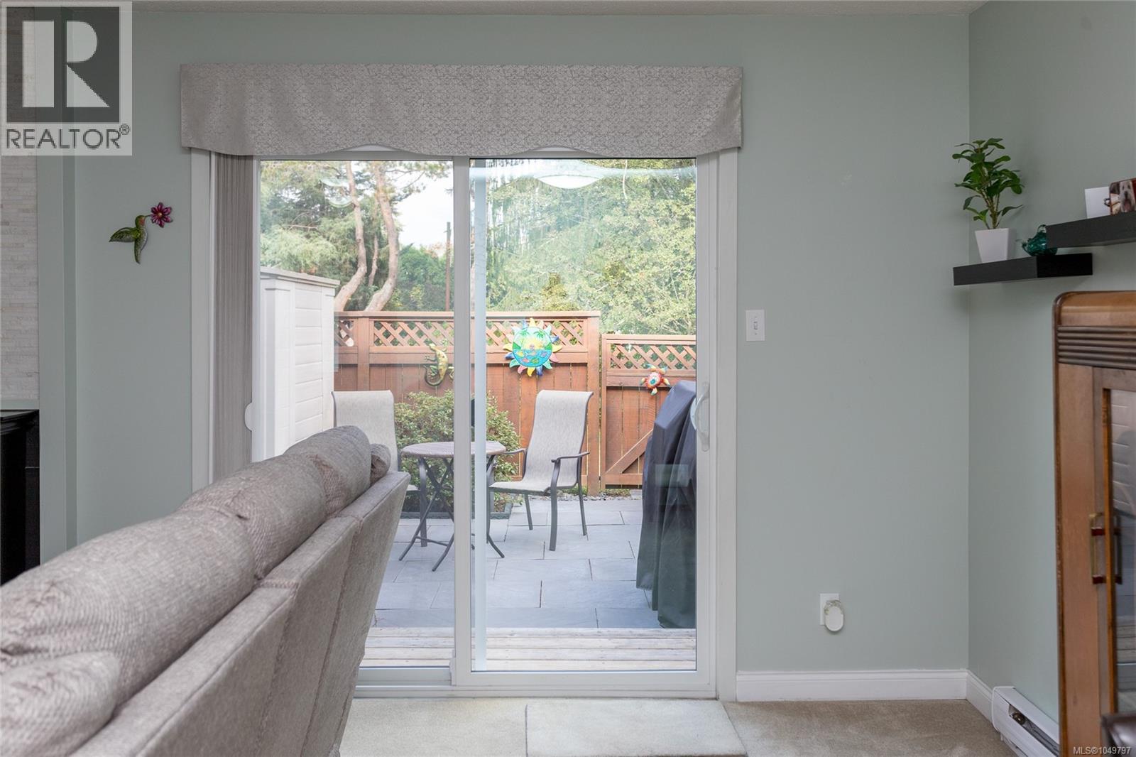 904 640 Broadway St, Saanich