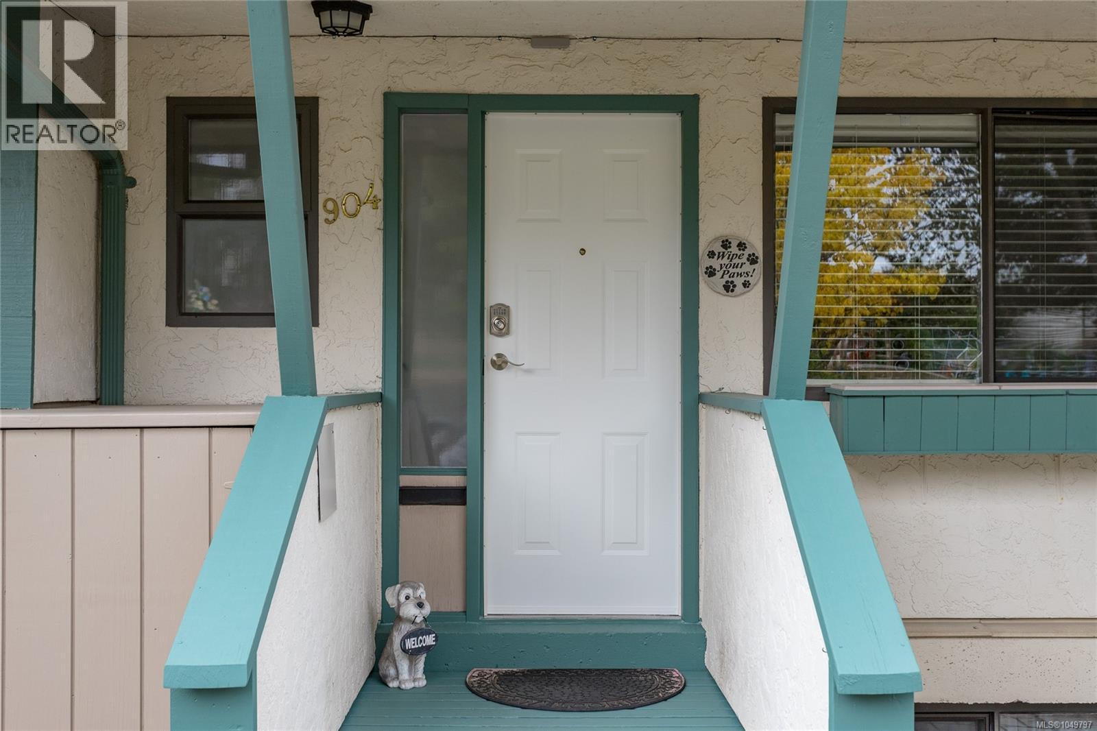 904 640 Broadway St, Saanich