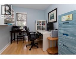 904 640 Broadway St, Saanich, BC V8Z2G4 Photo 25