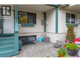 904 640 Broadway St, Saanich, BC V8Z2G4 Photo 33