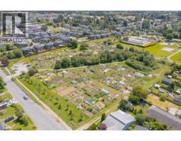904 640 Broadway St, Saanich, BC V8Z2G4 Photo 39