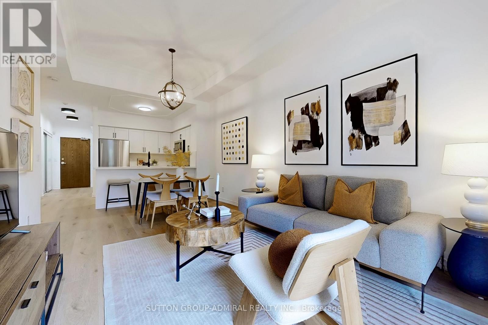 102 - 2 MAISON PARC COURT, Vaughan (Lakeview Estates)