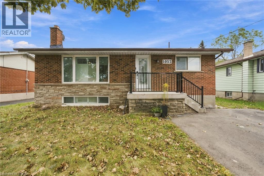 1052 FENNELL Avenue E Unit# LOWER