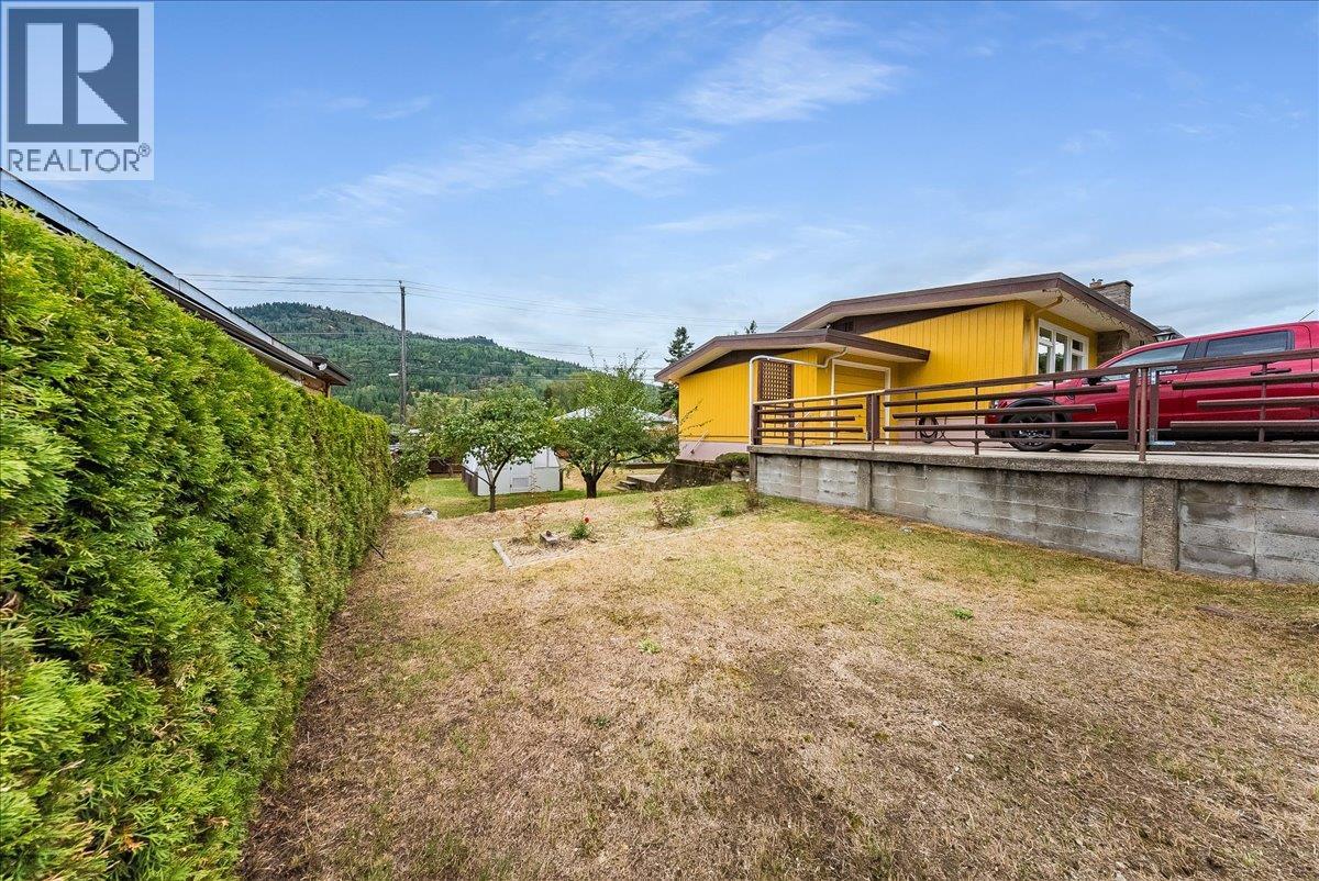 678 Schofield Highway - 40