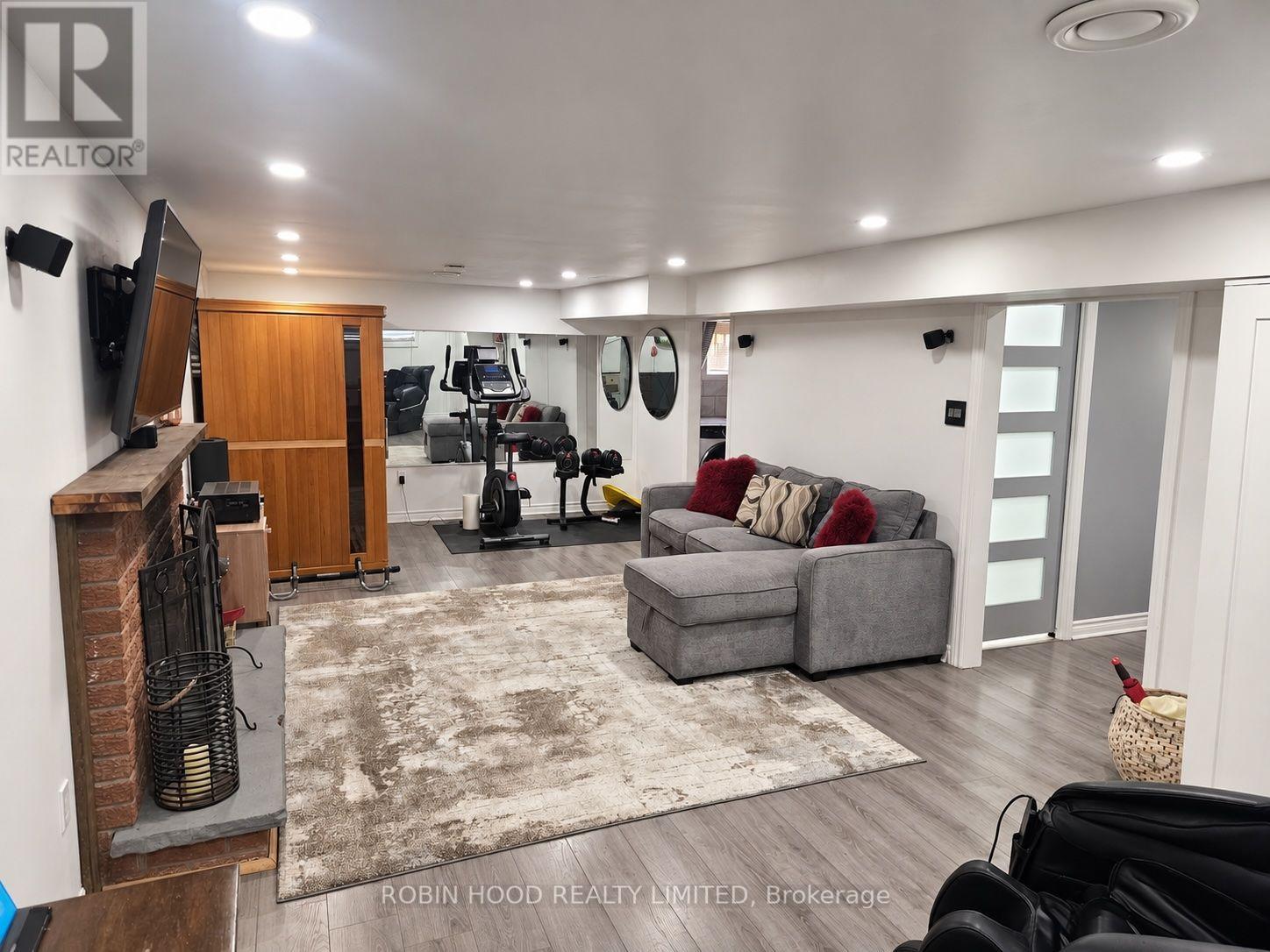 0 - 270 VODDEN STREET, Brampton (Brampton East) — photo 9