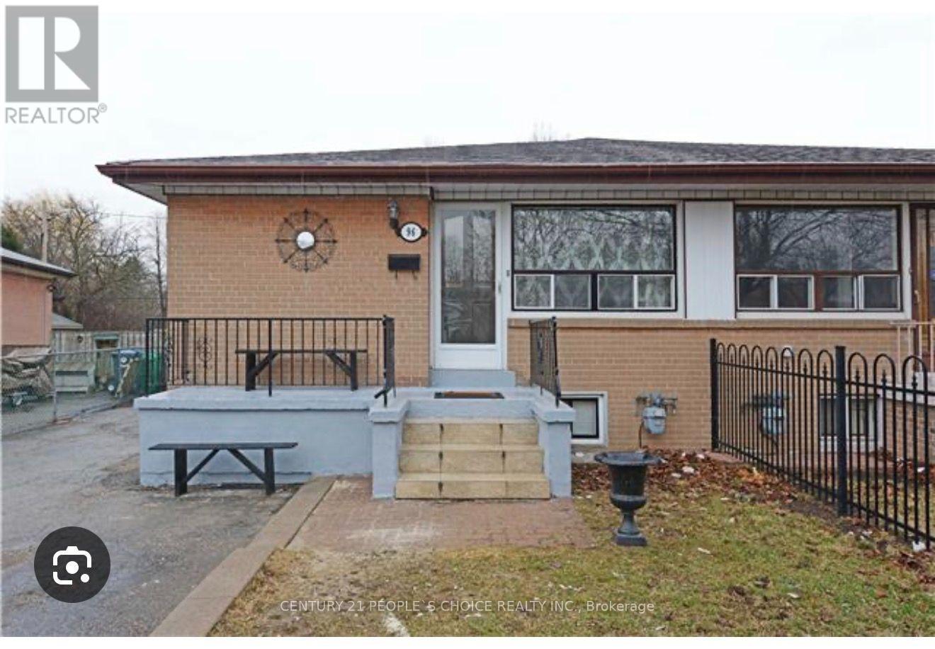 96 CORBY CRESCENT, Brampton (Brampton South)