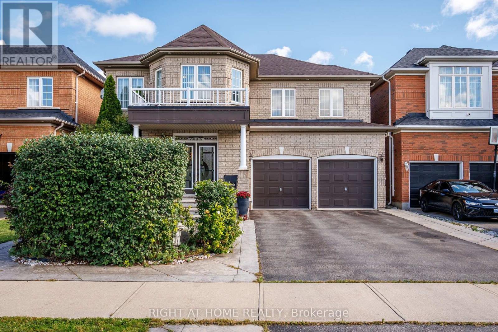 13 CASSINWAY ROAD, Brampton (Sandringham-Wellington)