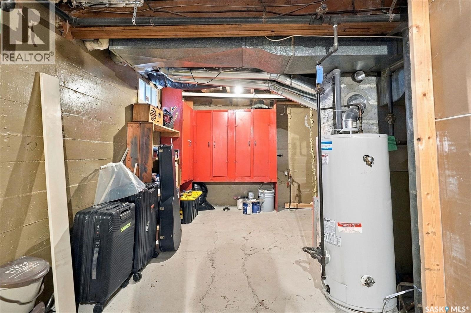 2602 Lindsay STREET - 34