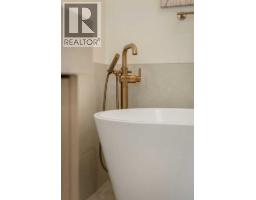 3917 23 Avenue Sw, Calgary, AB T3E0J9 Photo 30