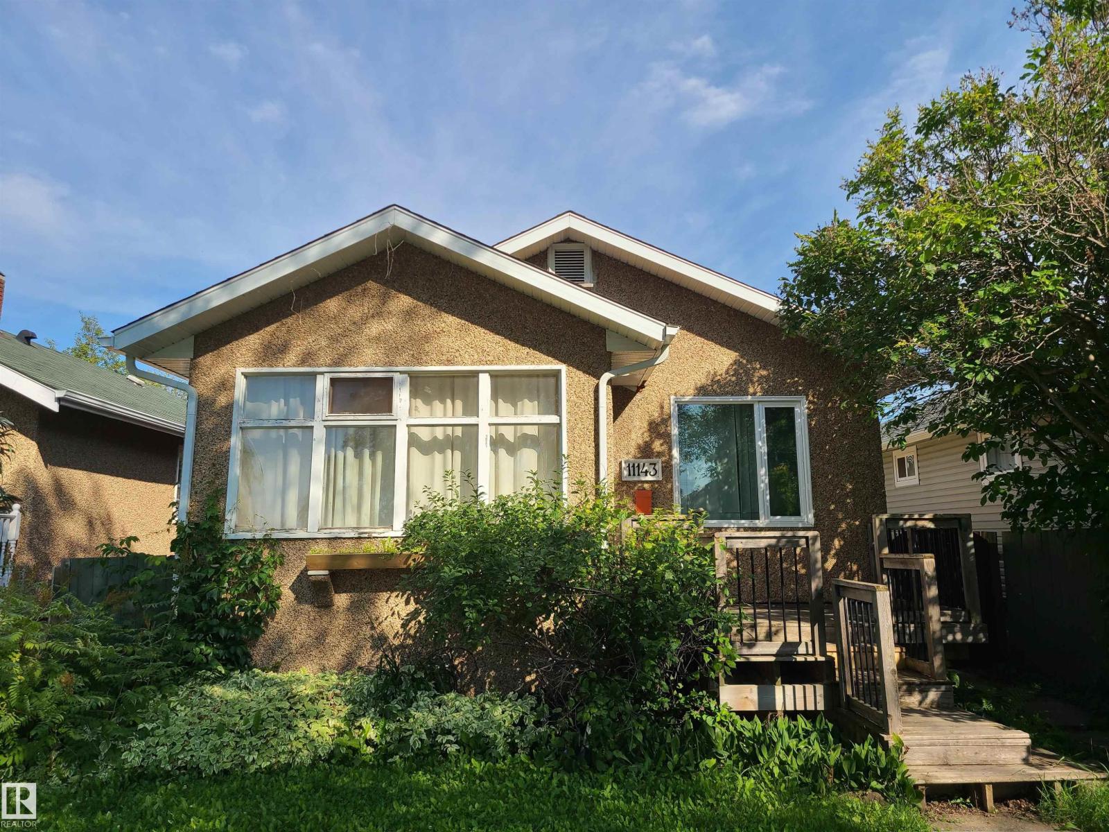 11143 127 ST NW, Edmonton, Alberta, T5M0T5