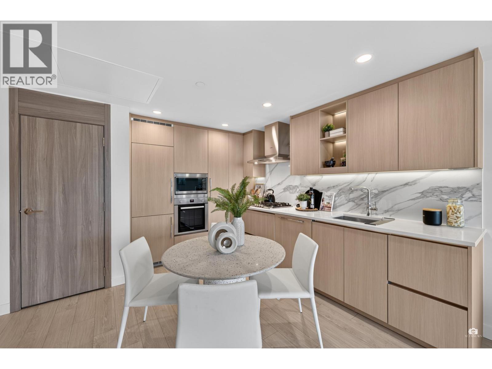 1501 4880 LOUGHEED HIGHWAY, Burnaby
