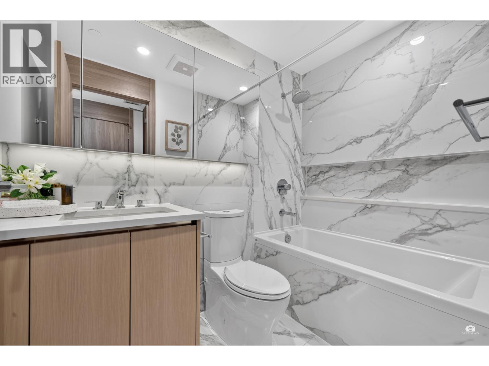 1501 4880 LOUGHEED HIGHWAY, Burnaby