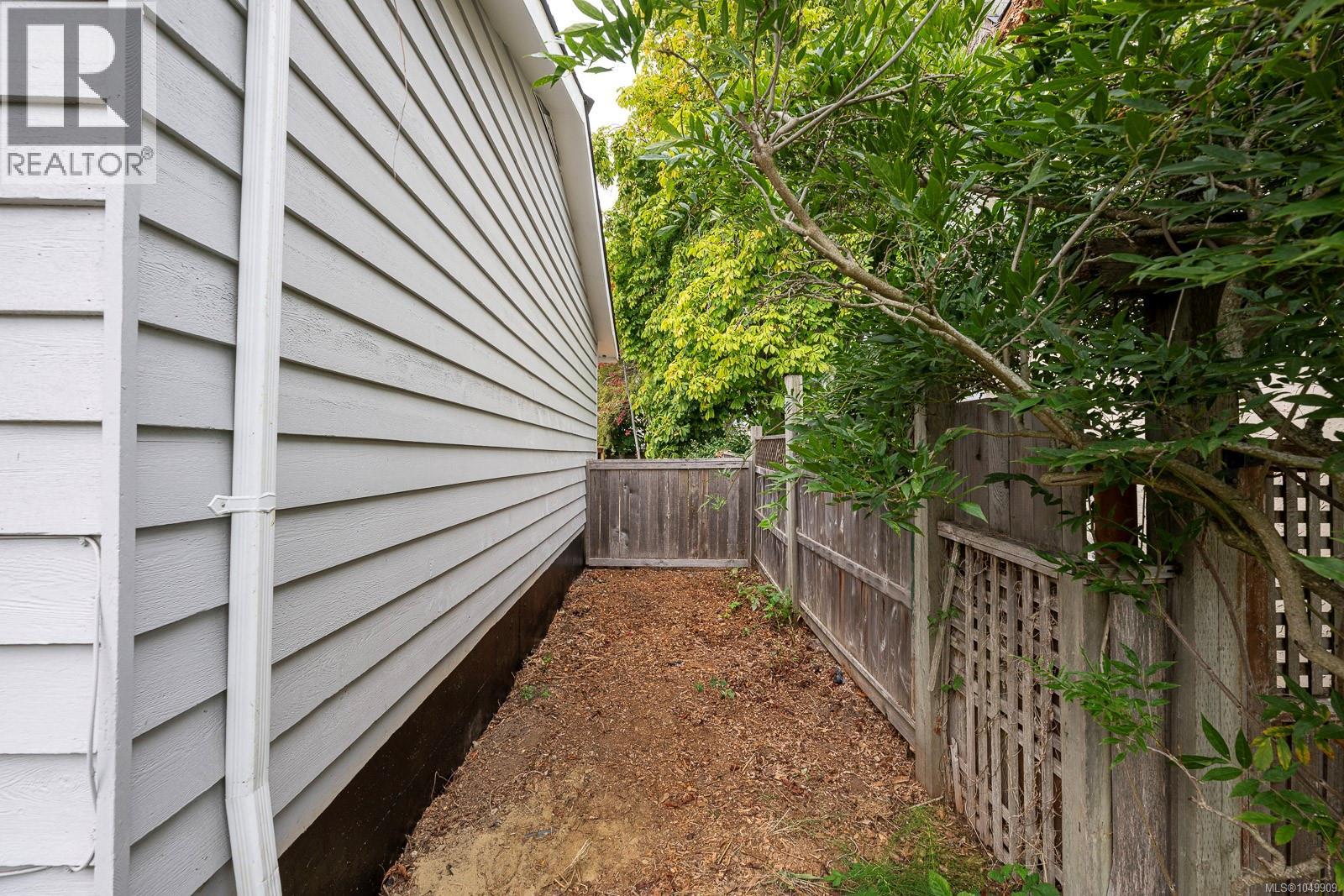 163 James St - Image 27