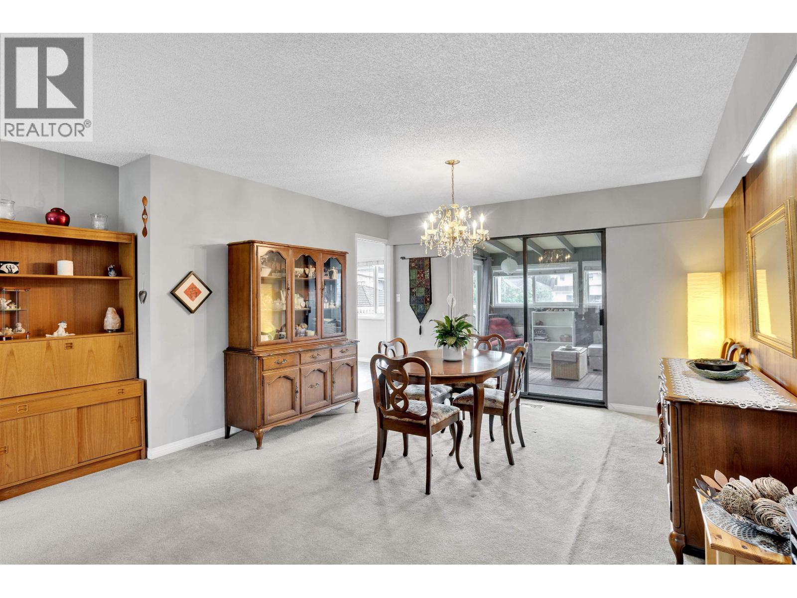 2412 E 40TH AVENUE, Vancouver