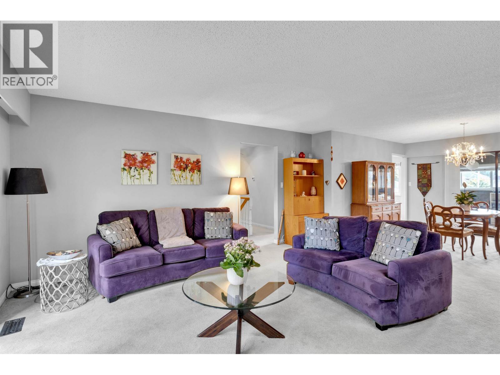 2412 E 40TH AVENUE, Vancouver