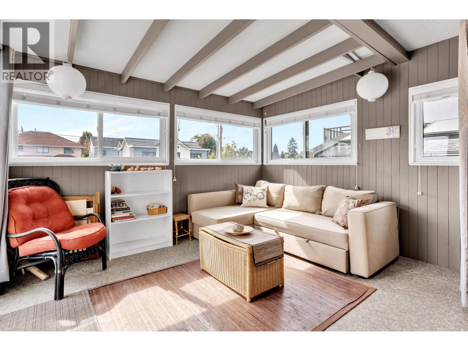 2412 E 40TH AVENUE, Vancouver