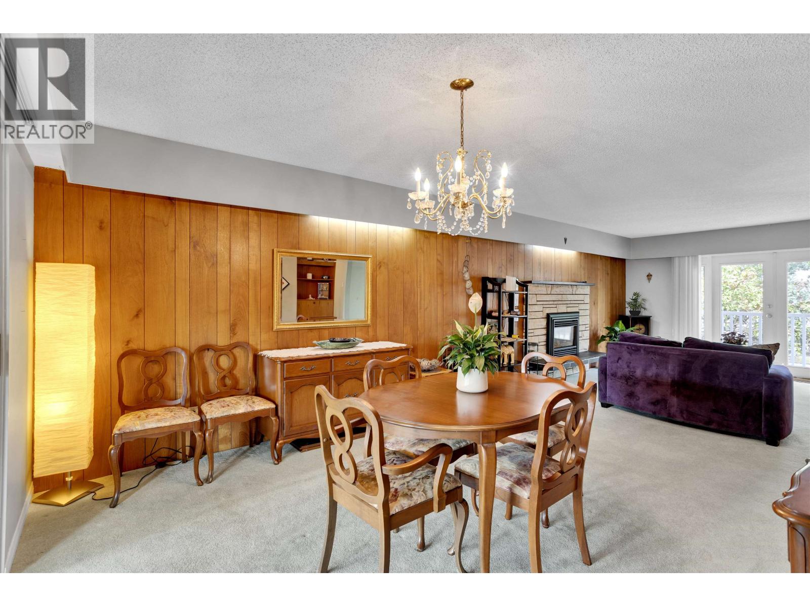 2412 E 40TH AVENUE, Vancouver