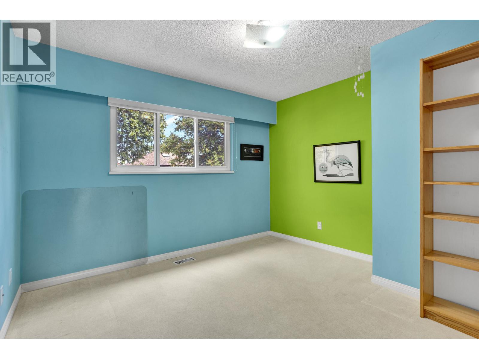 2412 E 40TH AVENUE, Vancouver