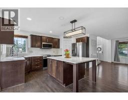 4pc Bathroom - 813 Prestwick Circle Se, Calgary, AB T2Z4Y8 Photo 7