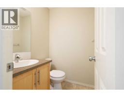 17 Panatella Villas Nw, Calgary, AB T3K0G7 Photo 13