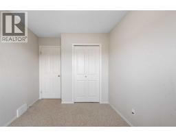 17 Panatella Villas Nw, Calgary, AB T3K0G7 Photo 17