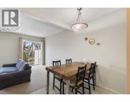 17 Panatella Villas Nw, Calgary, AB T3K0G7 Photo 11