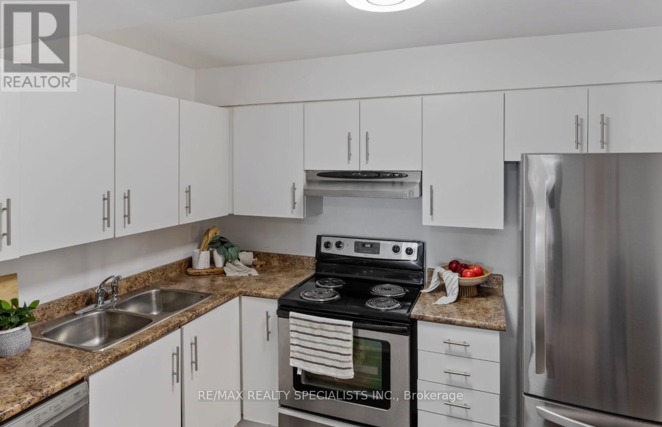#311 330 MCCOWAN ROAD - 32