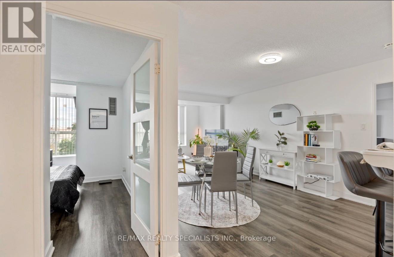#311 330 MCCOWAN ROAD - 7