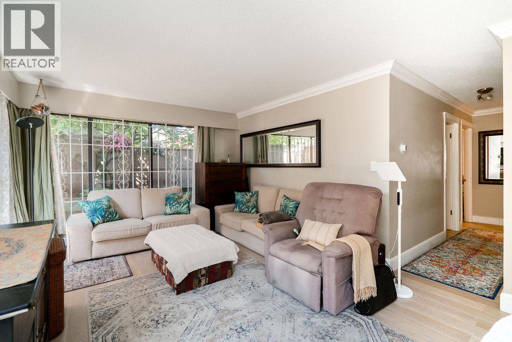 102 2190 W 8TH AVENUE, Vancouver