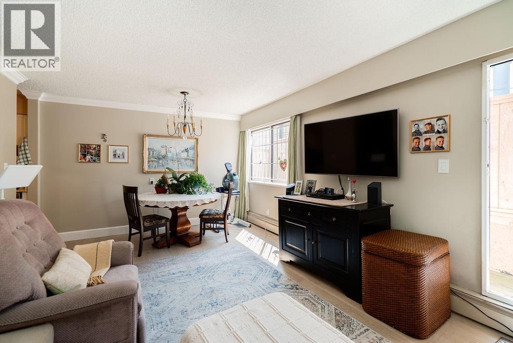 102 2190 W 8TH AVENUE, Vancouver