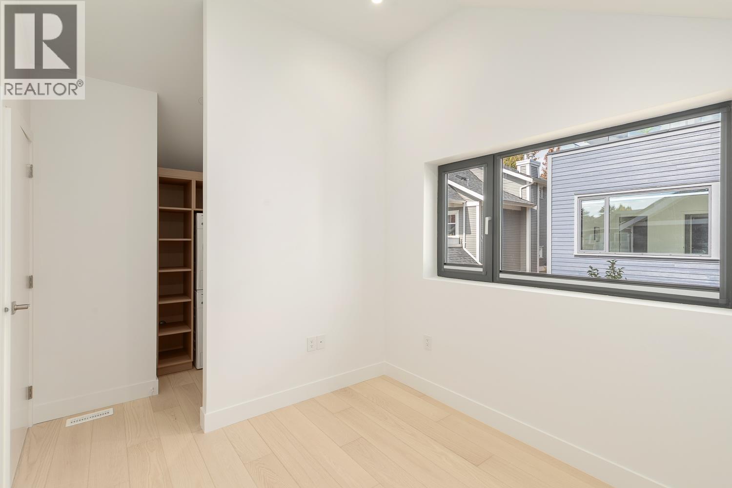 22 W 14TH AVENUE, Vancouver
