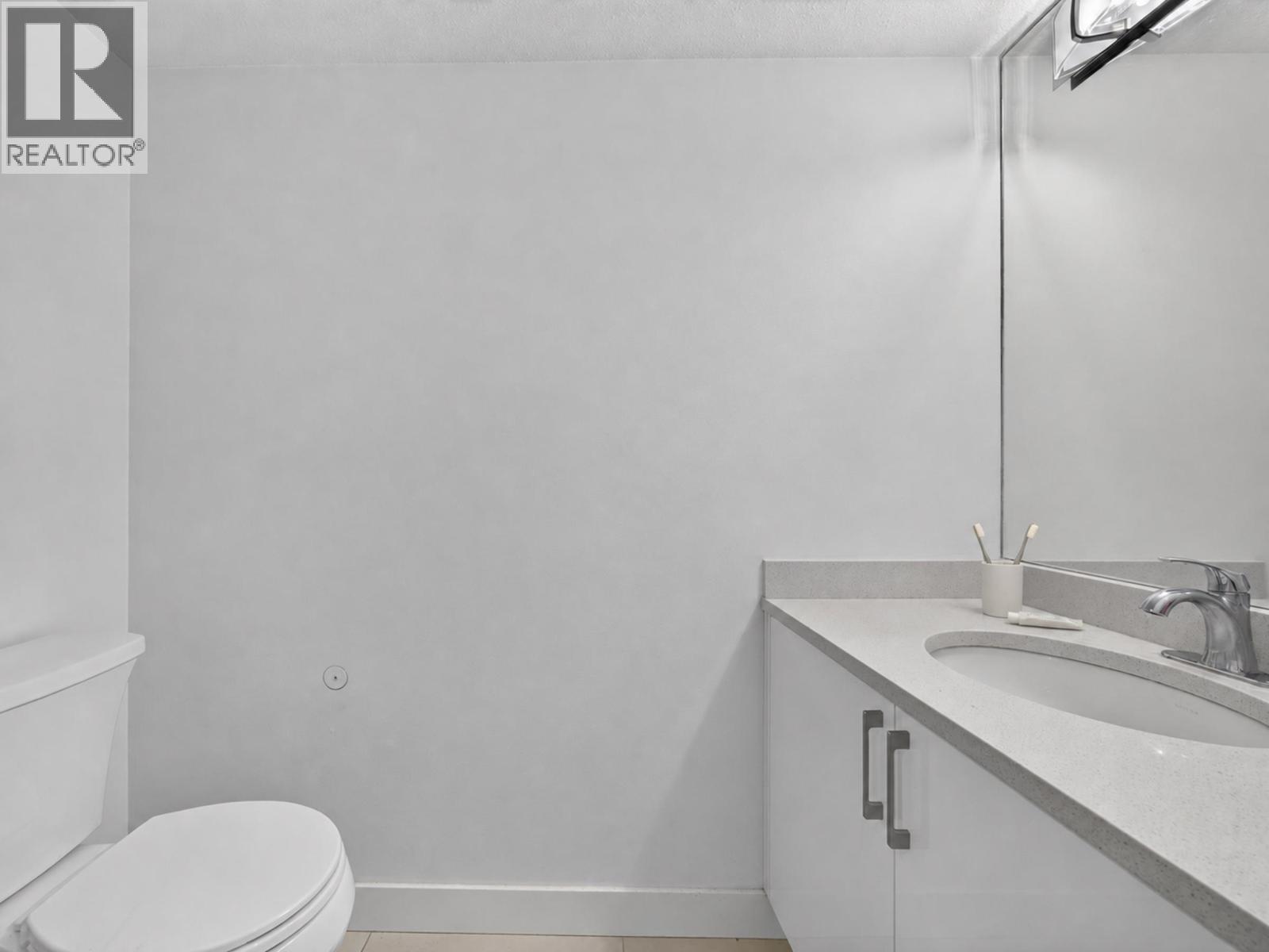 8 8031 GENERAL CURRIE ROAD, Richmond