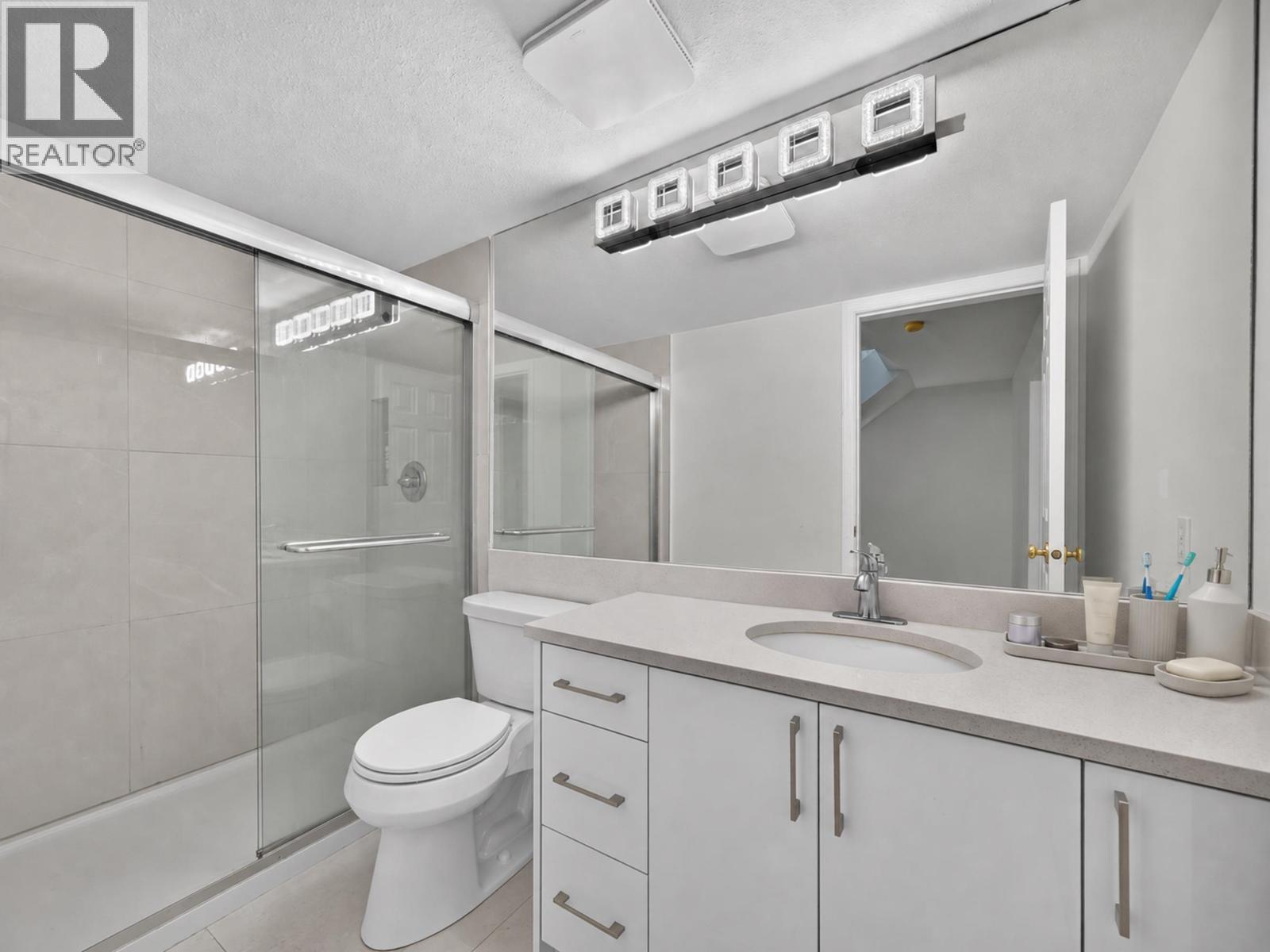 8 8031 GENERAL CURRIE ROAD, Richmond