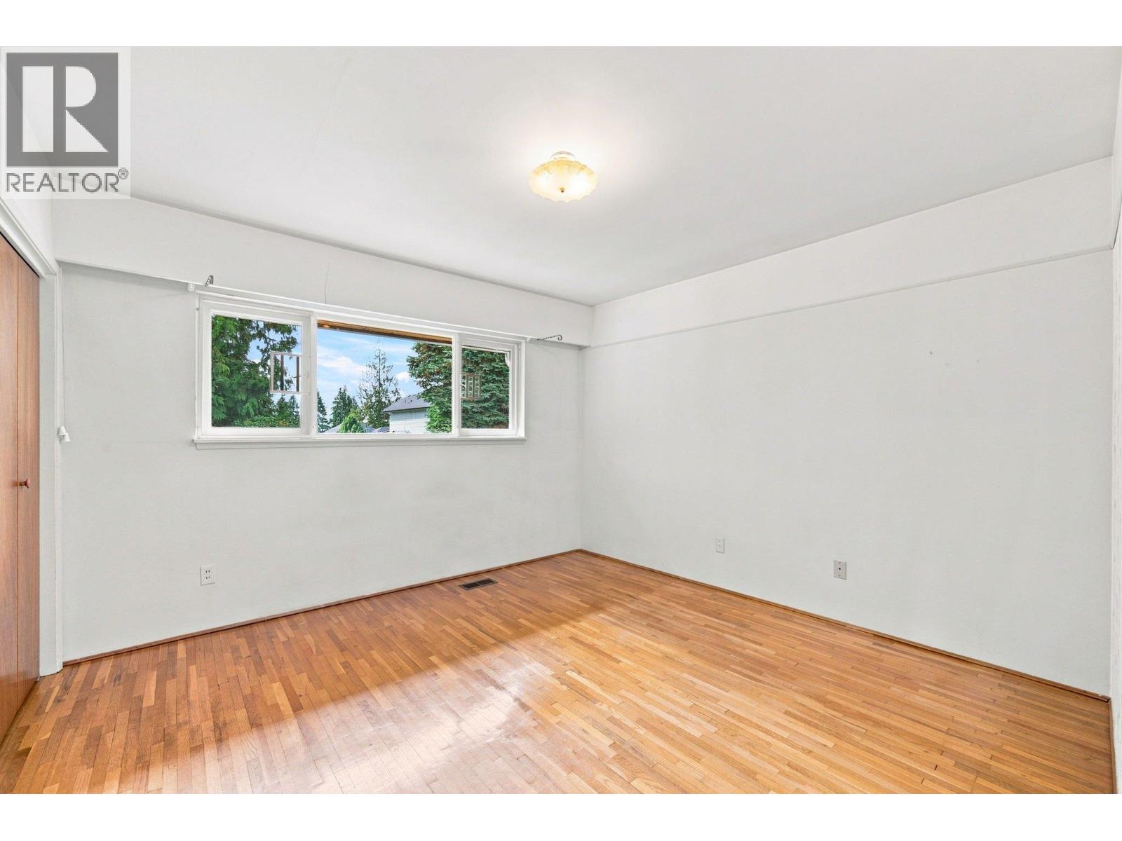 535 AILSA AVENUE, Port Moody