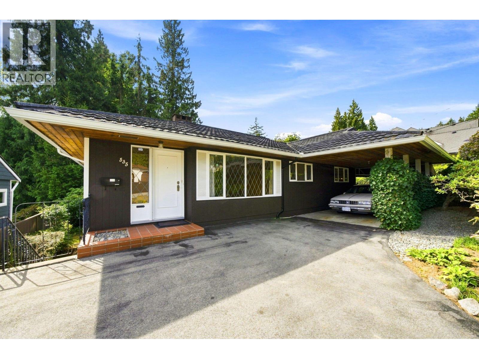 535 AILSA AVENUE, Port Moody