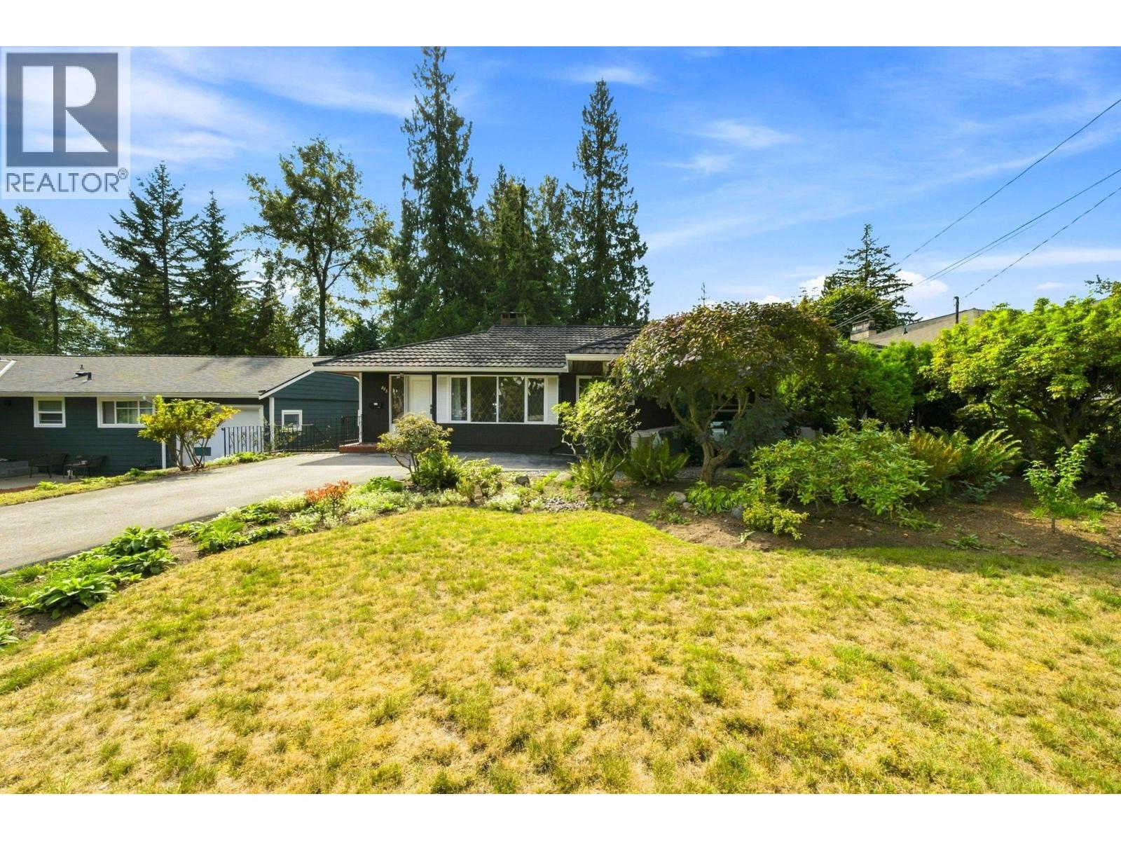 535 AILSA AVENUE, Port Moody