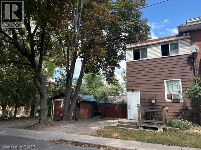 38 SPADINA Avenue - 30