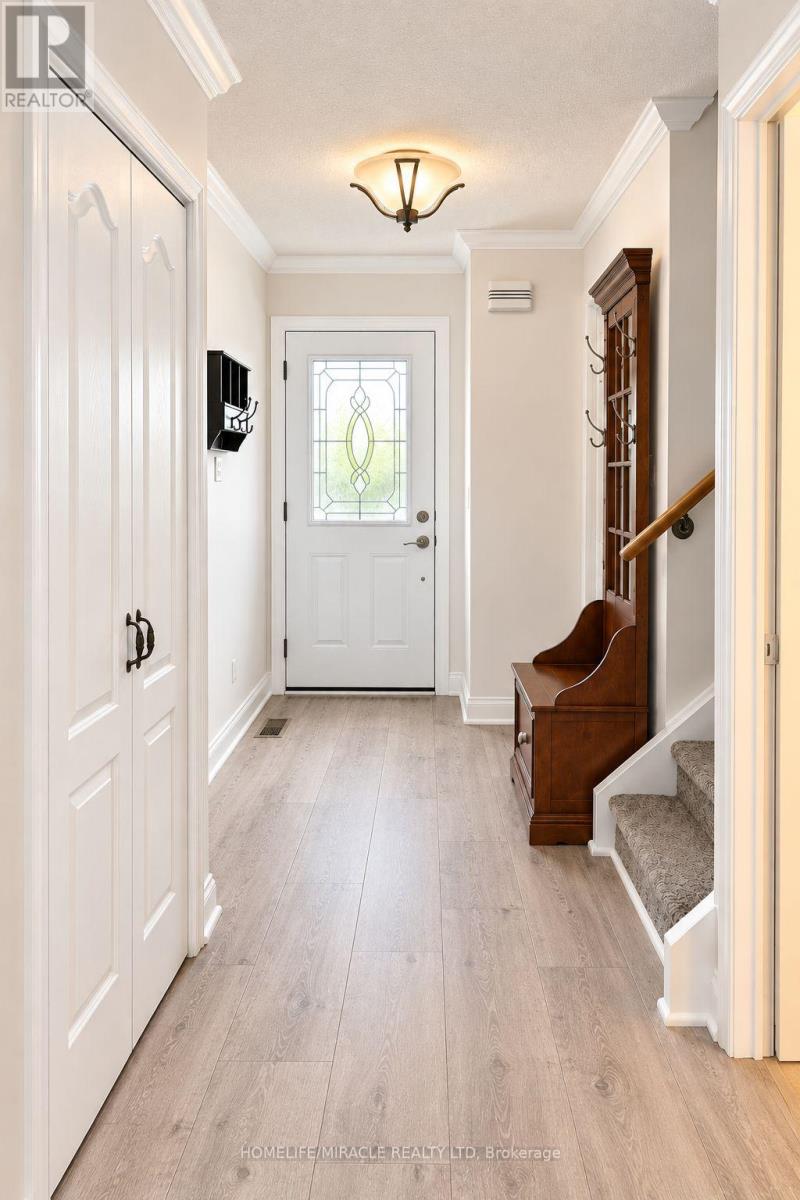 22 MURDOCK DRIVE, Brampton (Northwood Park) — photo 4