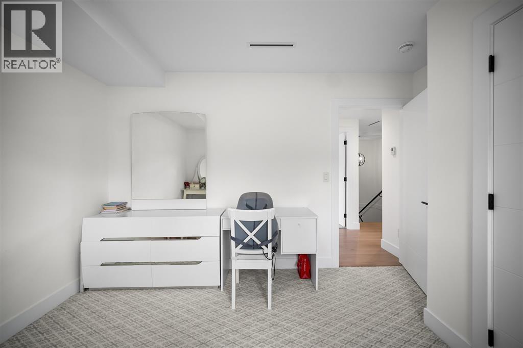 1010 AUGUSTA AVENUE, Burnaby