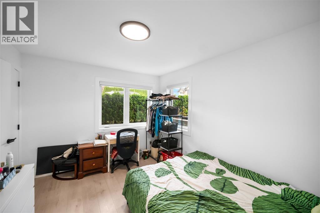 1010 AUGUSTA AVENUE, Burnaby