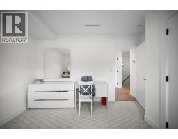 1010 Augusta Avenue, Burnaby, BC V5A2V4 Photo 16