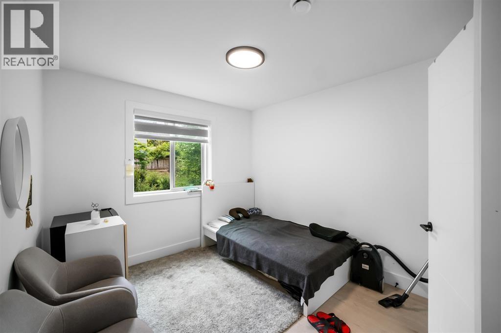 1010 AUGUSTA AVENUE, Burnaby
