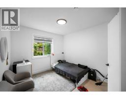 1010 Augusta Avenue, Burnaby, BC V5A2V4 Photo 13