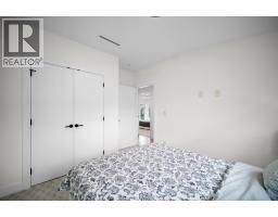 1010 Augusta Avenue, Burnaby, BC V5A2V4 Photo 14