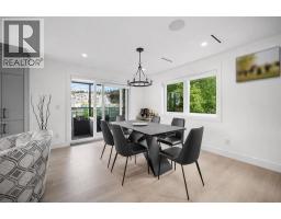 1010 Augusta Avenue, Burnaby, BC V5A2V4 Photo 9