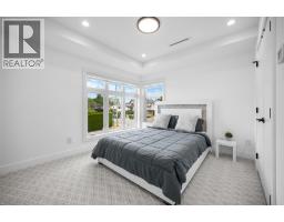 1010 Augusta Avenue, Burnaby, BC V5A2V4 Photo 11